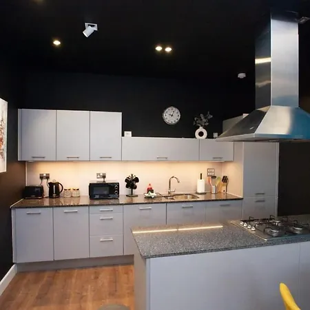 Stunning One Bed With Parking In City Centre Glasgow Exterior foto