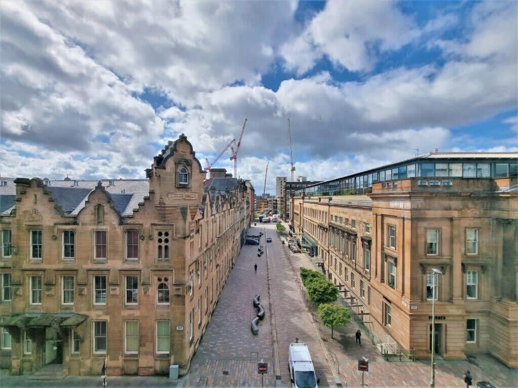 Stunning One Bed With Parking In Centre * Glasgow